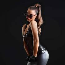 PRALINE TOP VINYL SCHWARZ