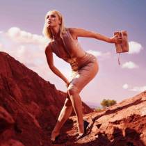 MANON BODY VINYLE NUDE