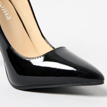 ESCARPINS VINYLE NOIR