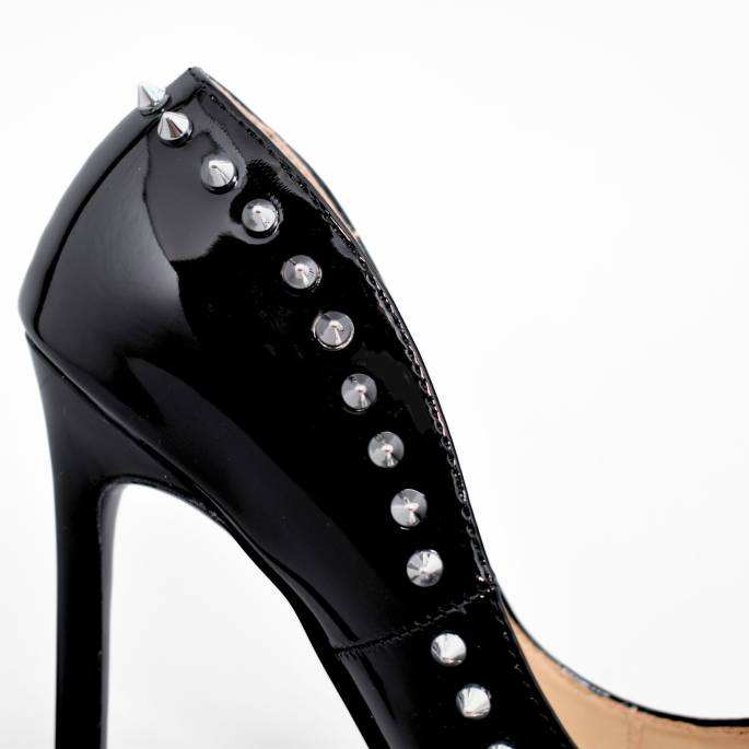 PUMPS VINYL SCHWARZ GENAGELT ABSATZ SCHWARZ