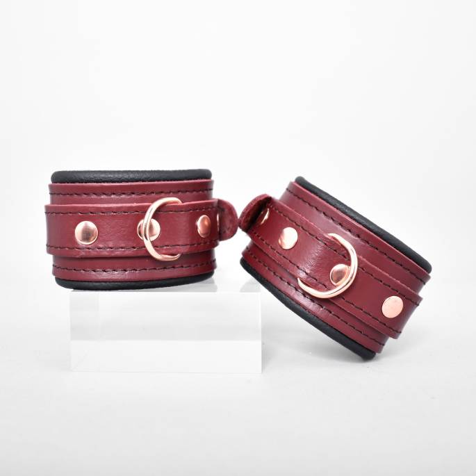 CHEVILLERES CUIR BURGUNDY + GOLD ROSE