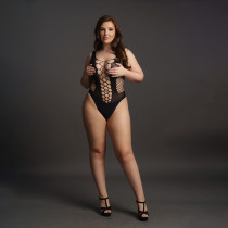 LE DÉSIR- SCHWARZER BODY MIT ÖSENÖFFNUNGEN