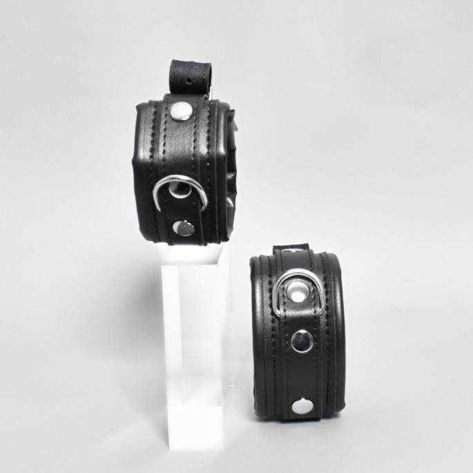 CHEVILLÈRES VÉGANES NOIRES