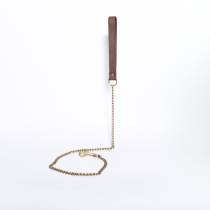 BRAUNE LEDERLEINE MIT GOLDENER KETTE