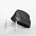 Kalotte aus schwarzem Leder S/M