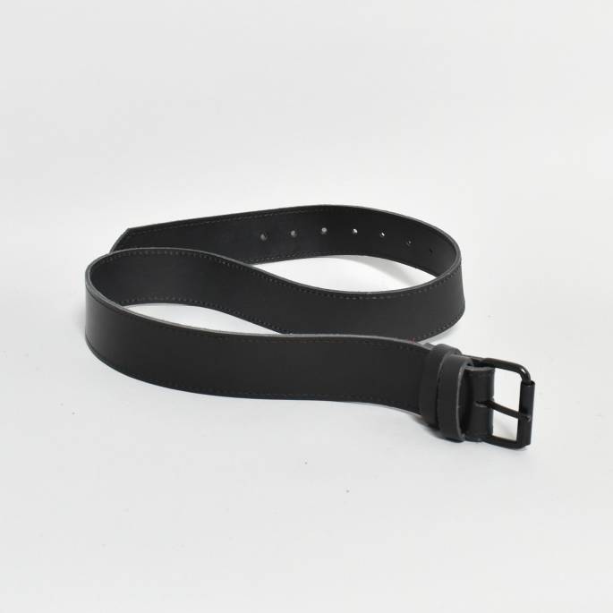Schwarzer Ledergürtel