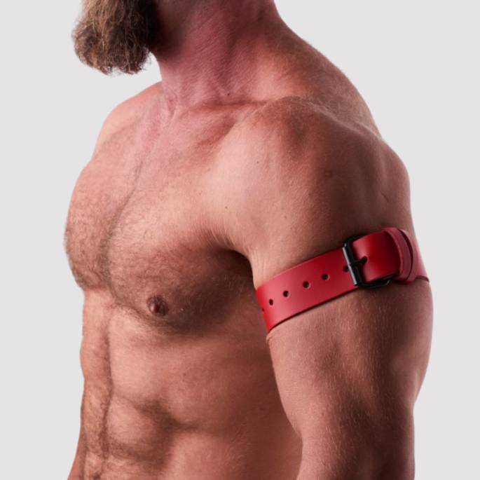 Arm-Stirnband aus rotem Leder