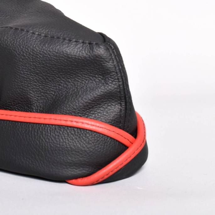 Calot cuir noir-rouge