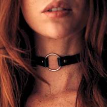 COLLIERT EINFACHER RING SCHWARZ