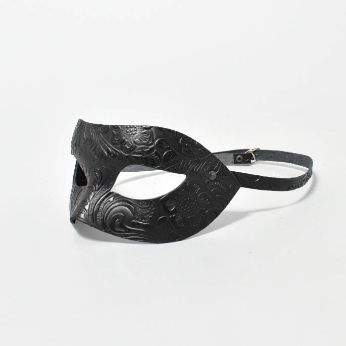 Maske aus schwarzem Leder Arabesken