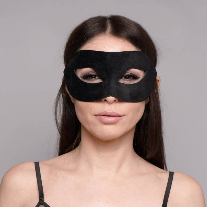 Schwarze Samtmaske