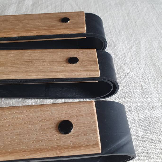 HANDWERKLICHE SPANKING - FRAPETT COURT