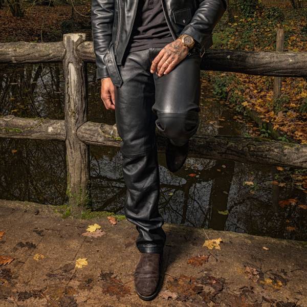 Pantalon cuir noir