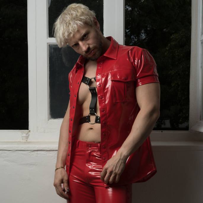 FINN CHEMISE VINYLE ROUGE