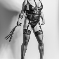 SWIFT 24 STRAPS HARD LEATHER 50CM