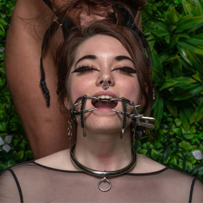 Mundspreizer ratchet mit Riemen