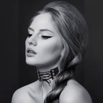 COLLIER RAS DE COU+LACET