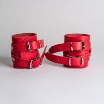 MENOTTES LANIÈRES CUIR ROUGE+ANNEAU