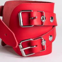 Menottes lanières cuir rouge & anneau