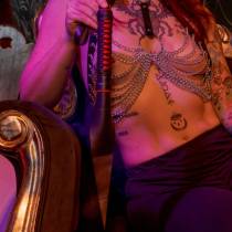 Petit Draakanga Fessée Artisanale – Langue de Dragon Corset Rouge