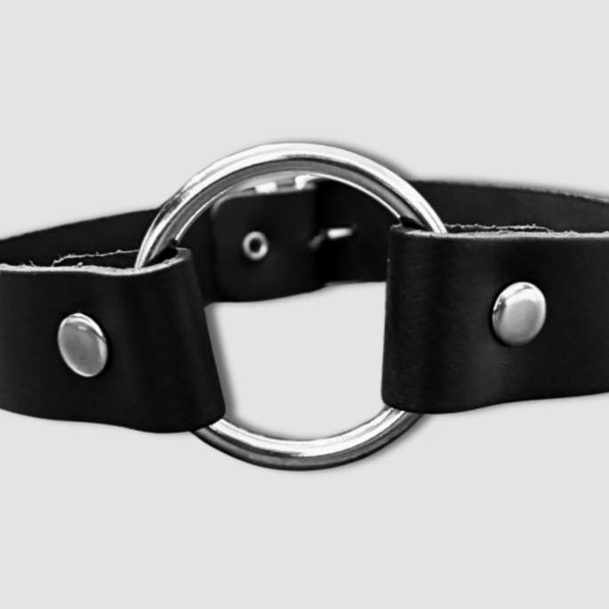 LEDERHALSBAND RING