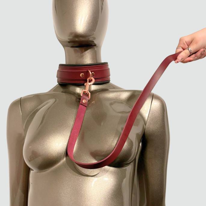 Laisse BDSM Burgundy Gold Rose 90cm