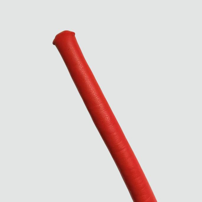 Matraque rembourrée rouge