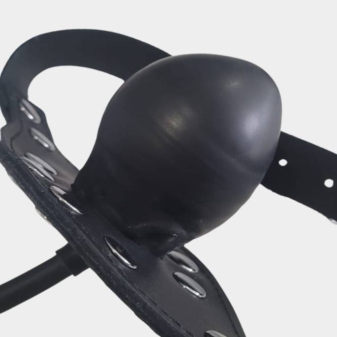 Bâillon cuir gode interne gonflable