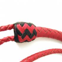 FOUET CUIR ROUGE AVEC MECHE