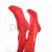 ROTER VINYLSTRUMPF MIT REISSVERSCHLUSS