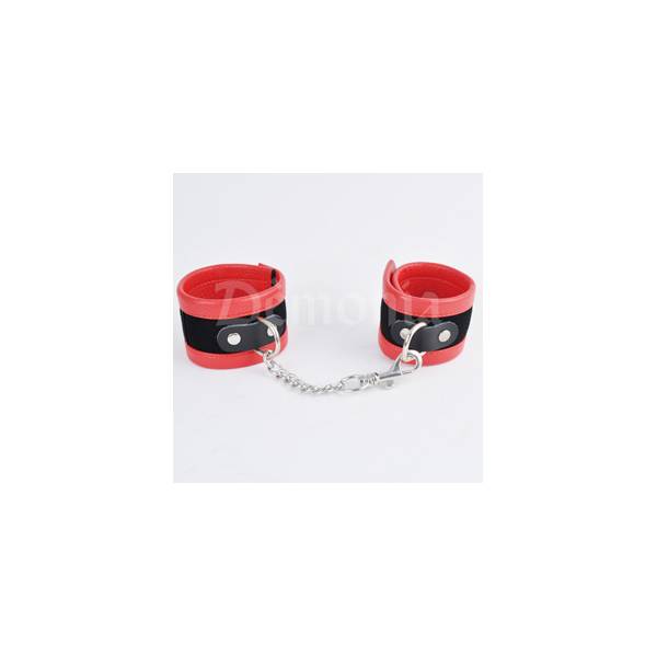 IMITATION LEATHER SCRATCH HANDCUFFS + CHAIN